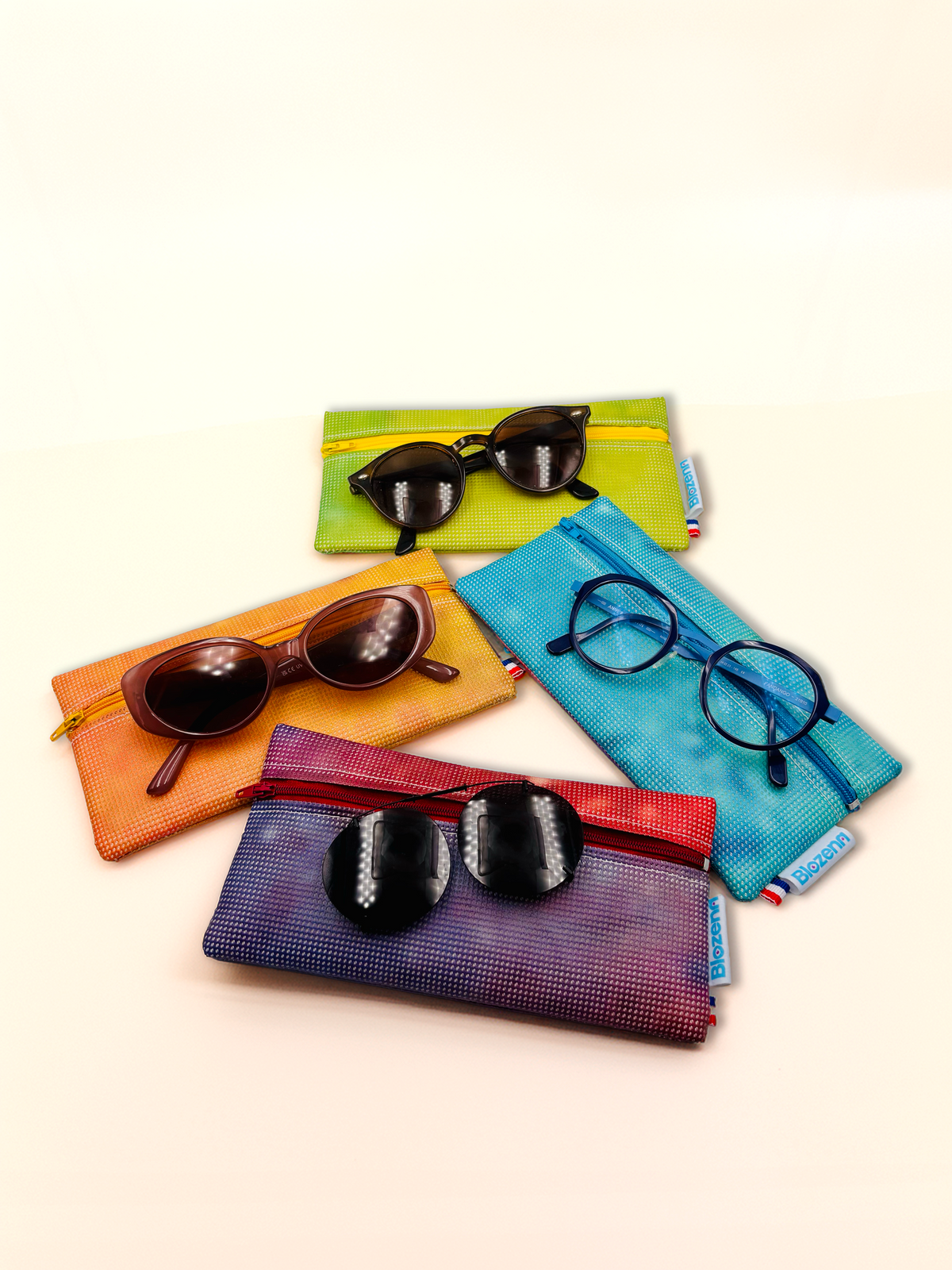 BLOZENN upcycled pouch