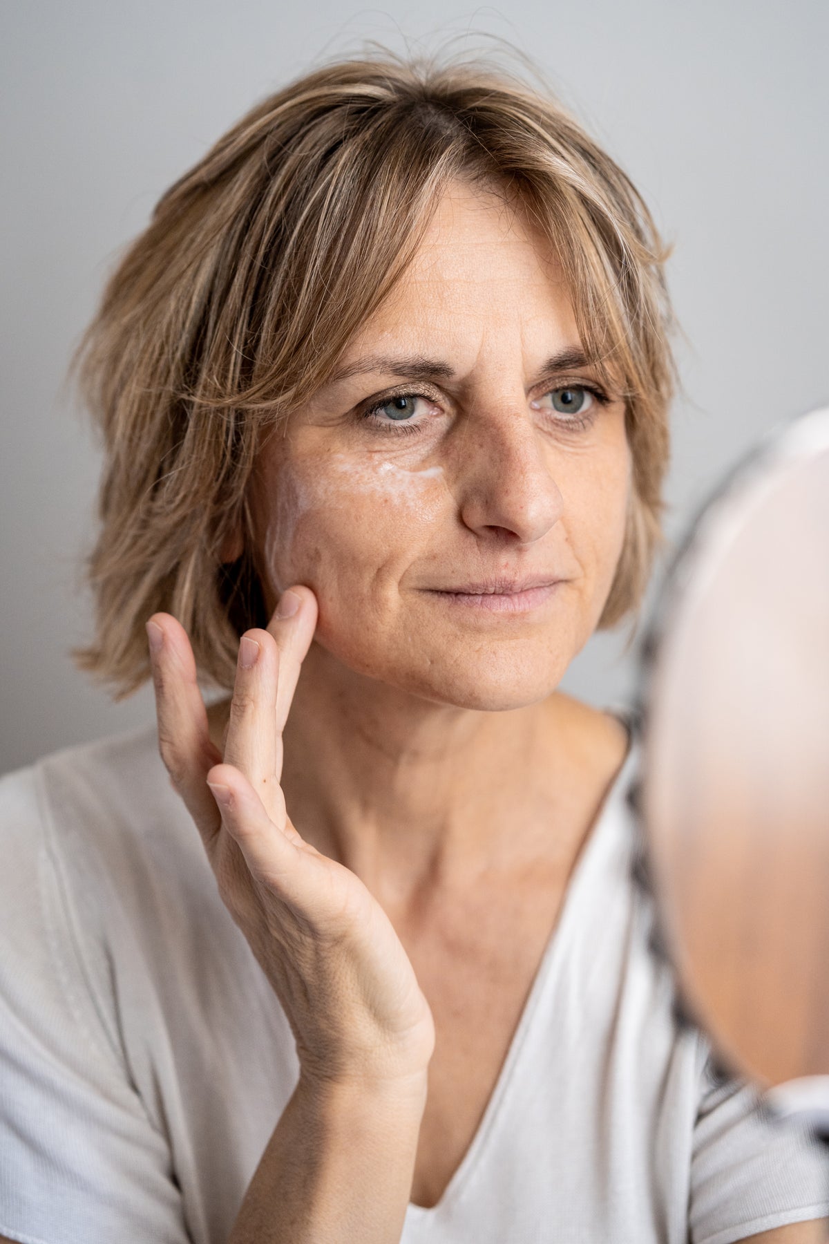 Sérum hydratant visage à l’acide hyaluronique bio – peau déshydratée