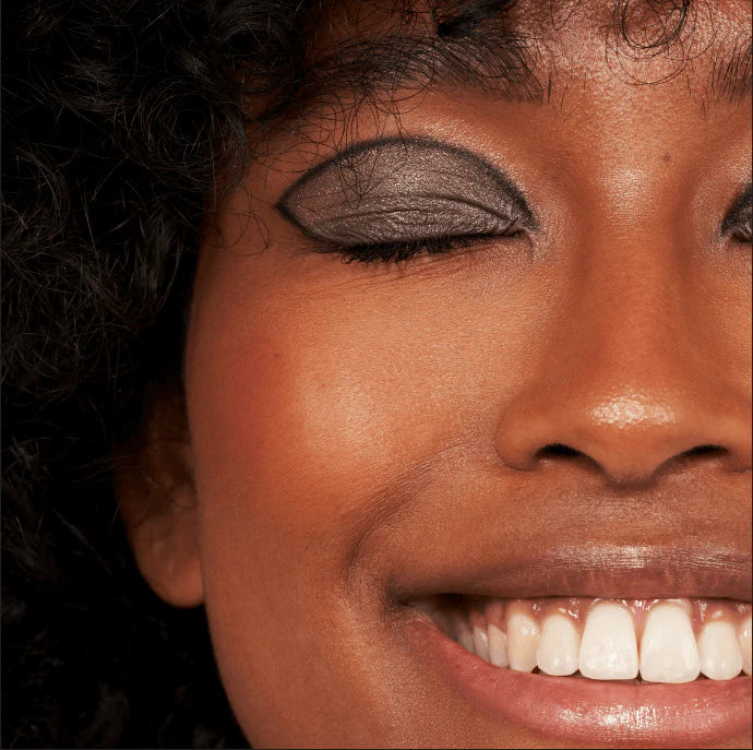 Crayon yeux noir bio sans carbon black – yeux sensibles